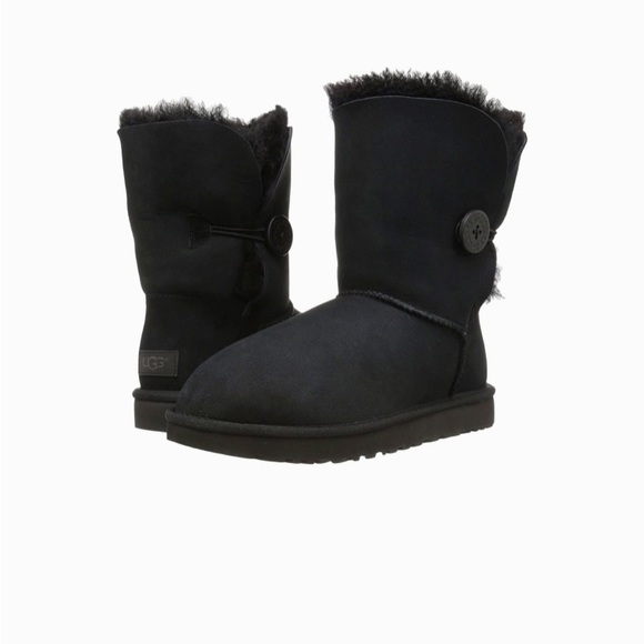 UGG Bailey Button II - Picture 1 of 8
